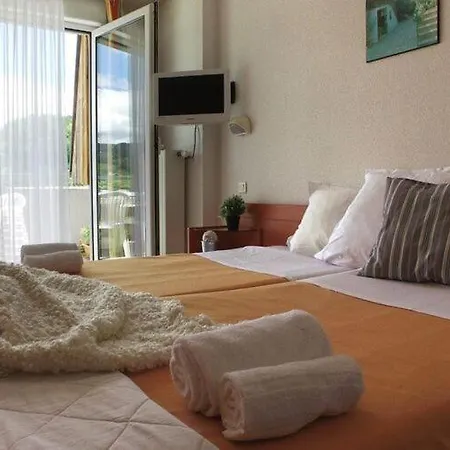 Alsace, For 5 People With Balcony Apartment *